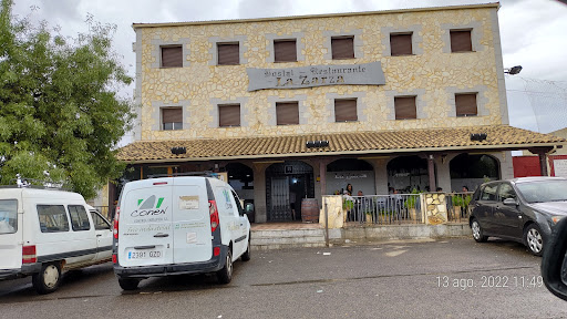 Hostal Restaurante La Zarza