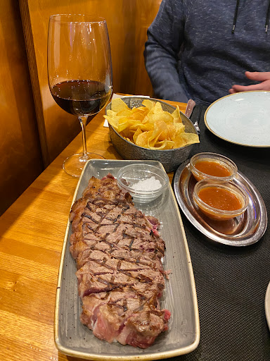 Carne a la Piedra en Barcelona. Carne a la Brasa - RESTAURANTE CARMEN