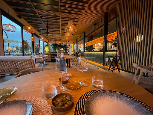 Restaurante Alarz Bahía Club