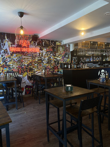 Smash tavern Burger club